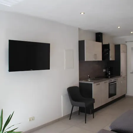 Apartment Alter Stern *